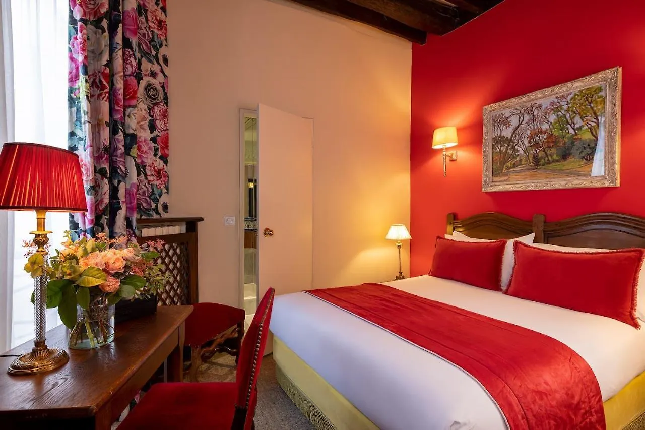 Hotel Des Marronniers Paris 3*,