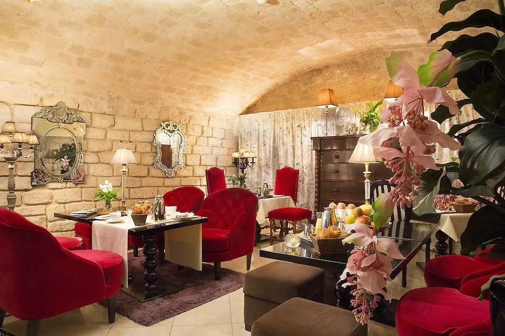 Hotel Des Marronniers Paris