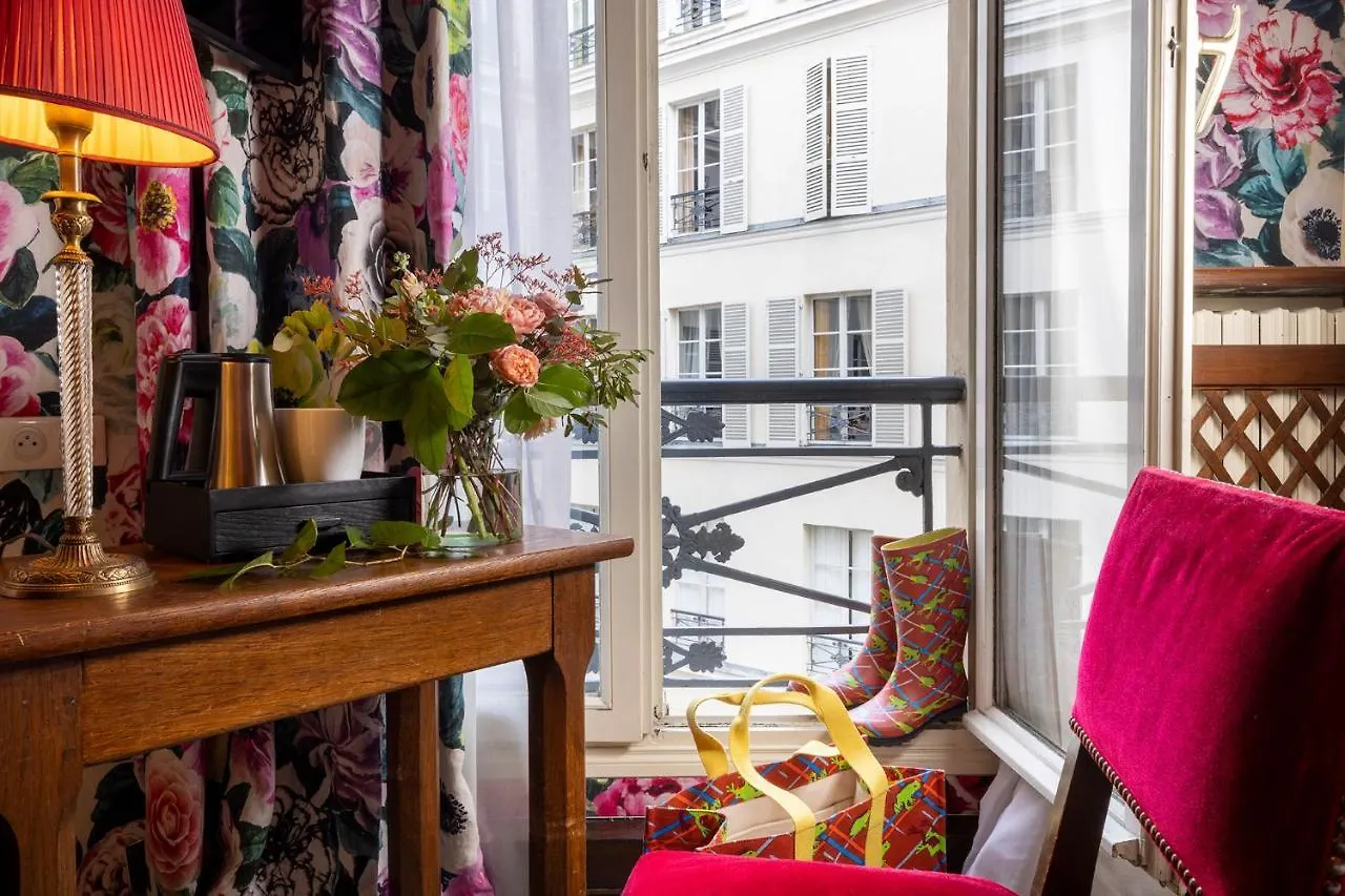 Hotel Des Marronniers Paris