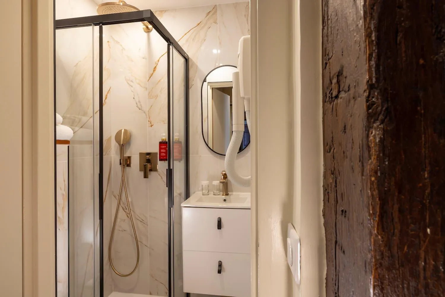 Hotel Des Marronniers Paris 3*,  France
