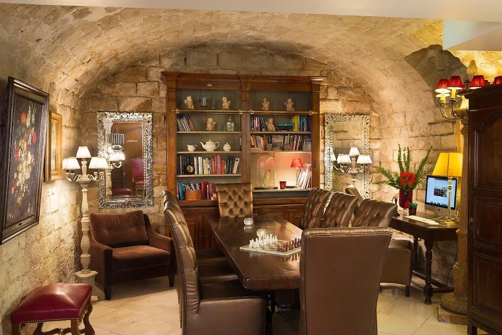 Hotel Des Marronniers Paris 3*,  France