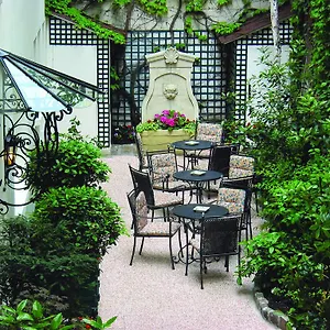 Hotel De Varenne, Paris
